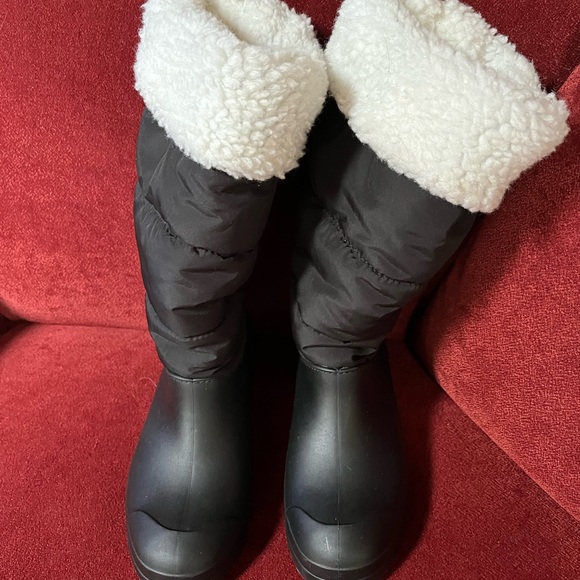 EUC. Dirty Laundry quilted boots. - Picture 3 of 13